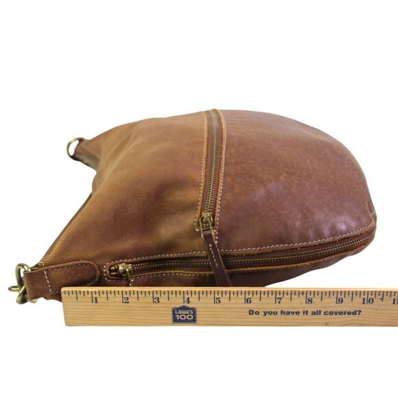 ROOMY Roots TAN BROWN GENUINE LEATHER ZIP TOP X-BODY SHOULDER BAG PURSE CLUTCH - Picture 13 of 15